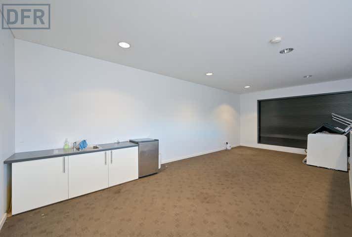 1/27 Mordaunt Circuit Canning Vale WA 6155 - Image 12