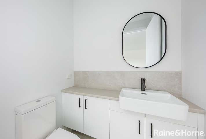 1/48 Brantome Street Gisborne VIC 3437 - Image 7