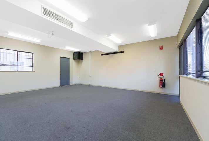 2 Mackie Street Victoria Park WA 6100 - Image 6