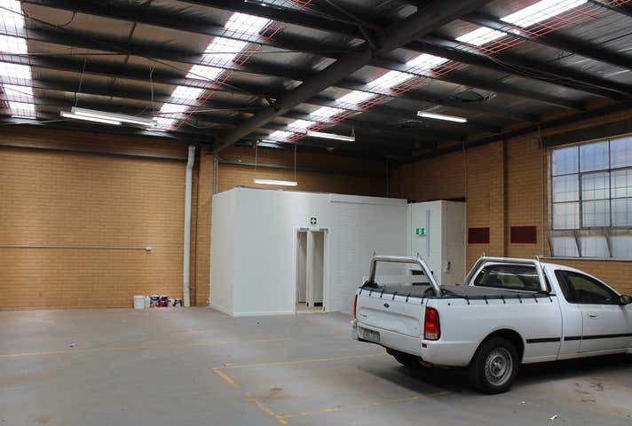 1/60 Stubbs Street Kensington VIC 3031 - Image 4