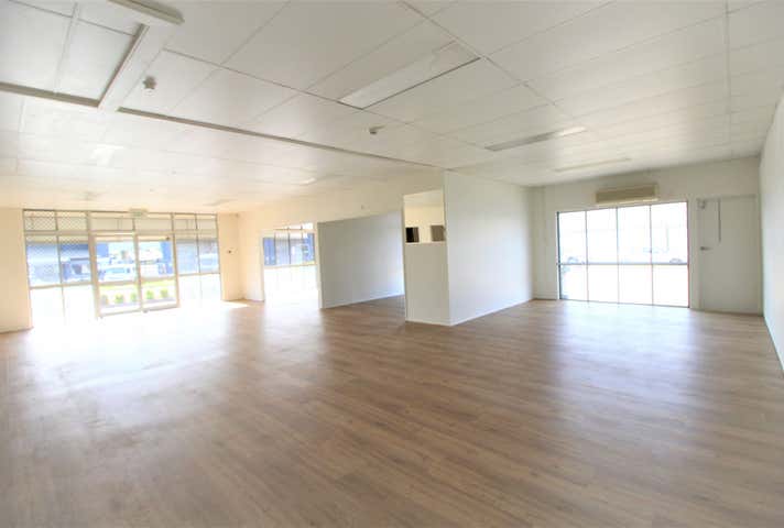 4/347-349 Taylor Street Wilsonton QLD 4350 - Image 4