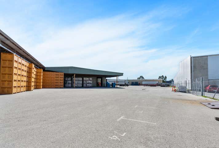 8 Catalano Road Canning Vale WA 6155 - Image 11