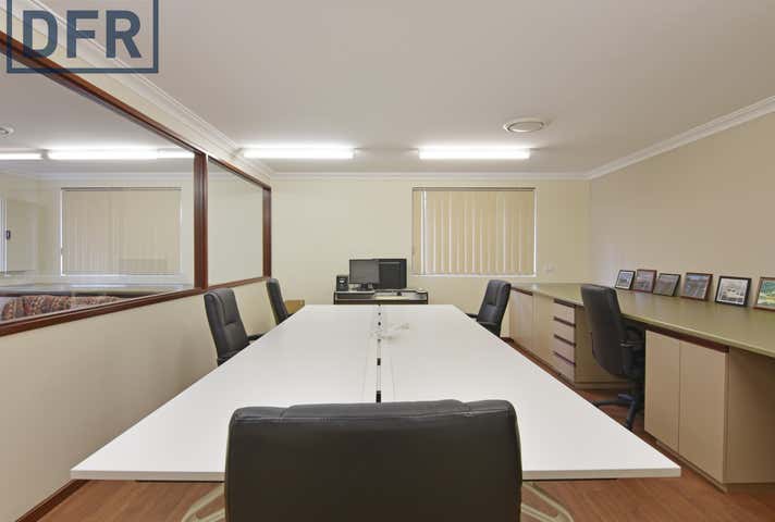 4 Kalmia Road Bibra Lake WA 6163 - Image 9