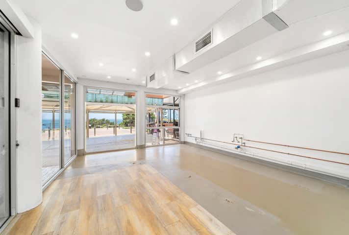 2/77 Redcliffe Parade Redcliffe QLD 4020 - Image 2