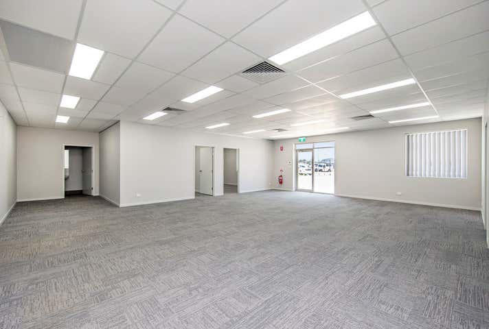 13 Meteor Place Rutherford NSW 2320 - Image 8