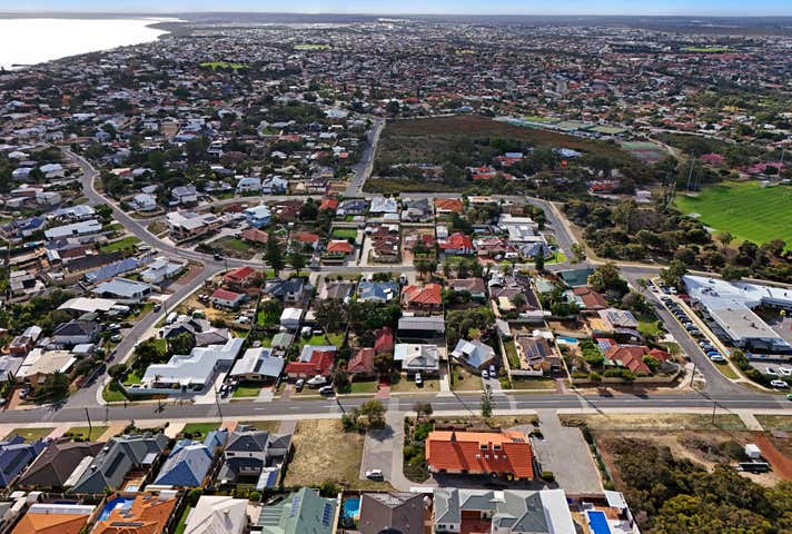62 & 64 Quinns Road Mindarie WA 6030 - Image 3