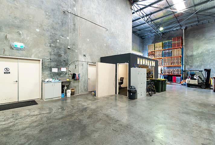 8 Blackly Row Cockburn Central WA 6164 - Image 9