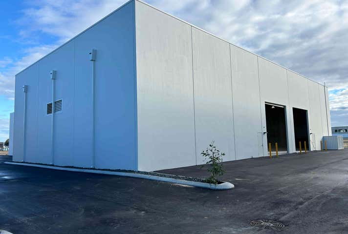 18 Pinnacle Drive Neerabup WA 6031 - Image 12