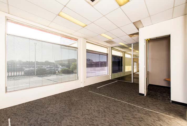 8A Stanhope Gardens Midvale WA 6056 - Image 5