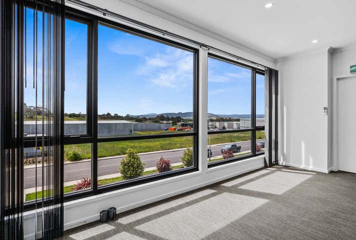 11/3 Abernant Way Cambridge TAS 7170 - Image 2