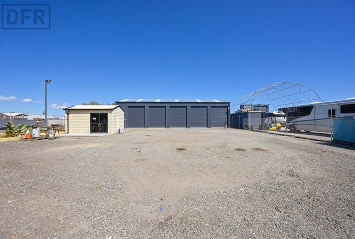 2 Dalloway Road Port Kennedy WA 6172 - Image 10