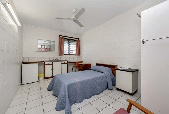53- 55 Ford Street Hermit Park QLD 4812 - Image 11