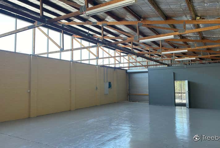 2/12 Molan Street Ringwood VIC 3134 - Image 4