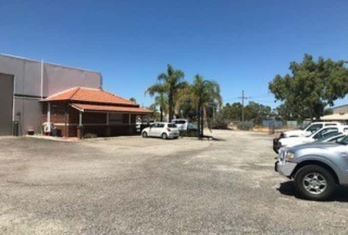 12 Artello Bay Road Midvale WA 6056 - Image 9