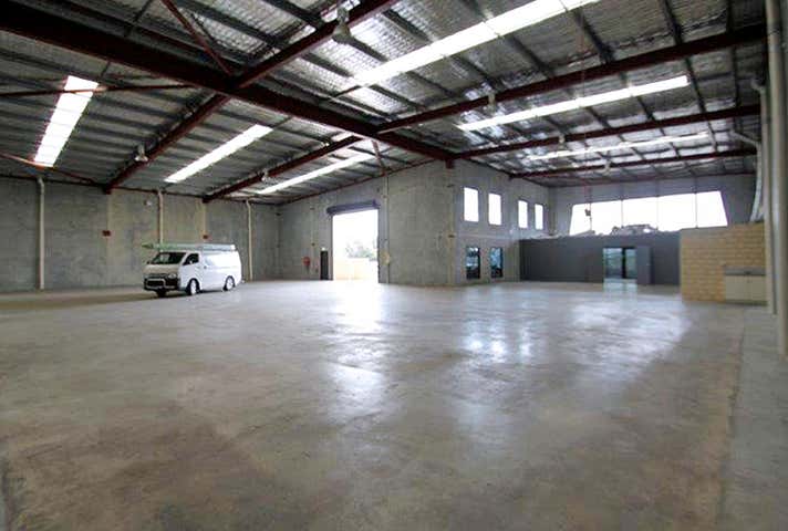 79 Furniss Rd Landsdale WA 6065 - Image 12