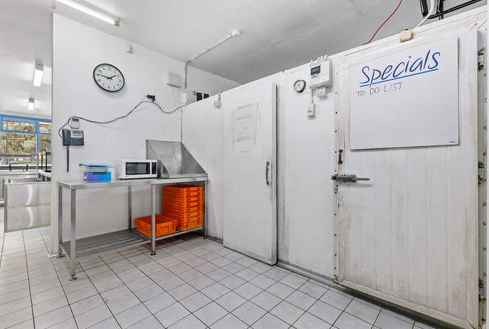 11 Cranbourne Place Cranbourne VIC 3977 - Image 5