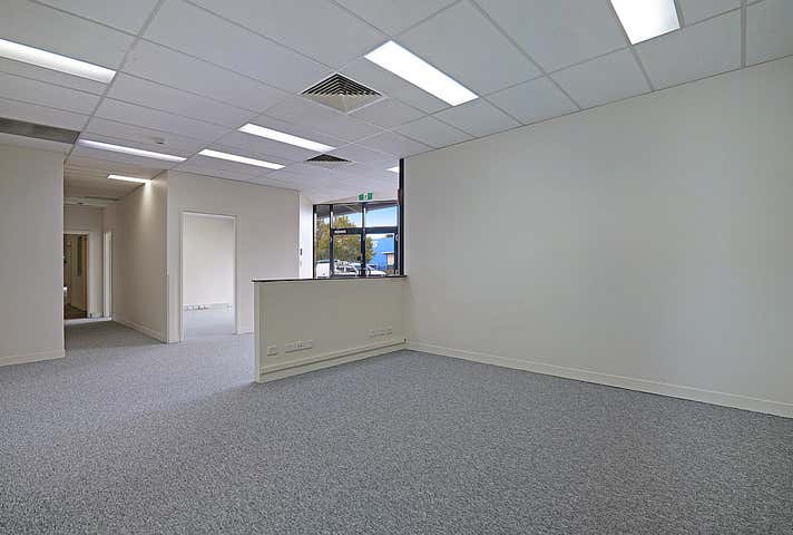 47 Catalano Circuit Canning Vale WA 6155 - Image 21