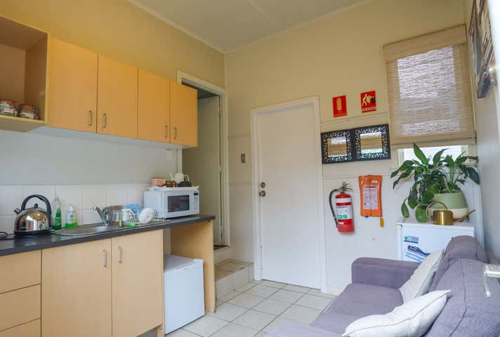 36 Seabeach Ave Mermaid Beach QLD 4218 - Image 9