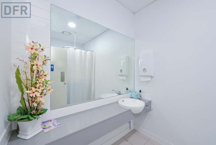 13E/817 Beeliar Drive Cockburn Central WA 6164 - Image 15