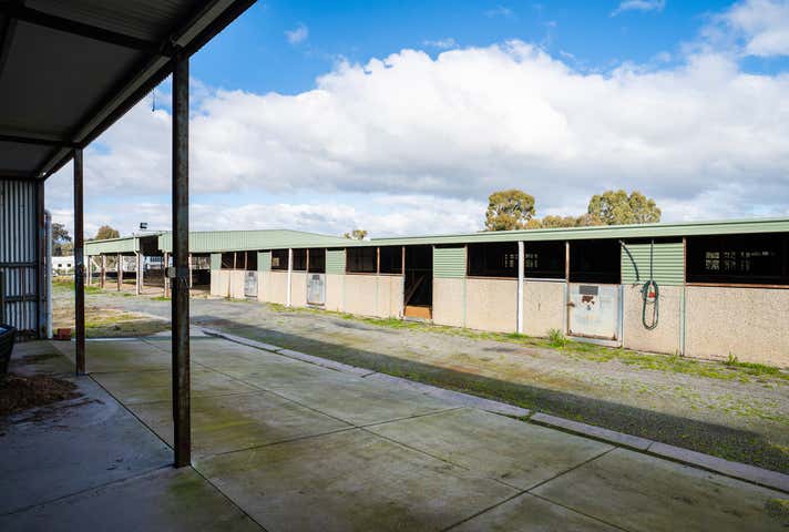 46 Racecourse Road Thurgoona NSW 2640 - Image 8