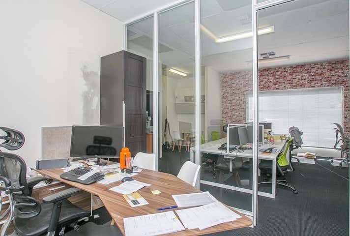 3 / 215 - 217 Grand Promenade Bedford WA 6052 - Image 2