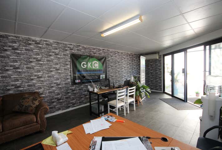 1/15 Whitehouse Street Garbutt QLD 4814 - Image 4