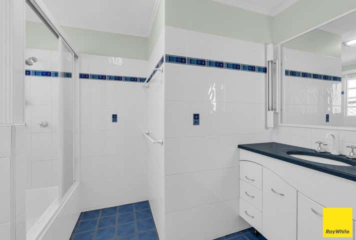 94 Scott Street Bungalow QLD 4870 - Image 11