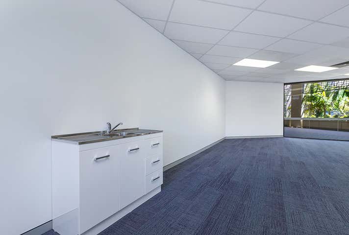 13/173 Davy Street Booragoon WA 6154 - Image 7