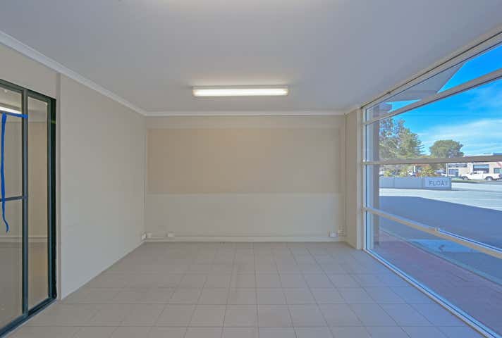 4&5/29 Gympie Way Willetton WA 6155 - Image 3