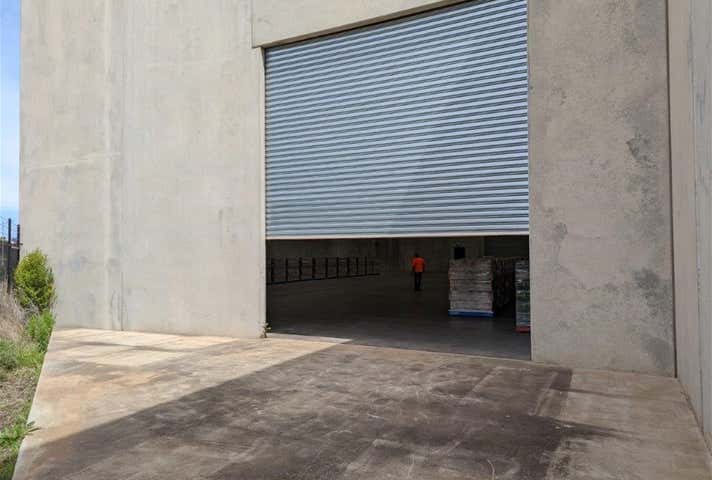 19 Paraweena Drive Truganina VIC 3029 - Image 12