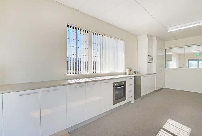 19 Stebbing Road Maddington WA 6109 - Image 6