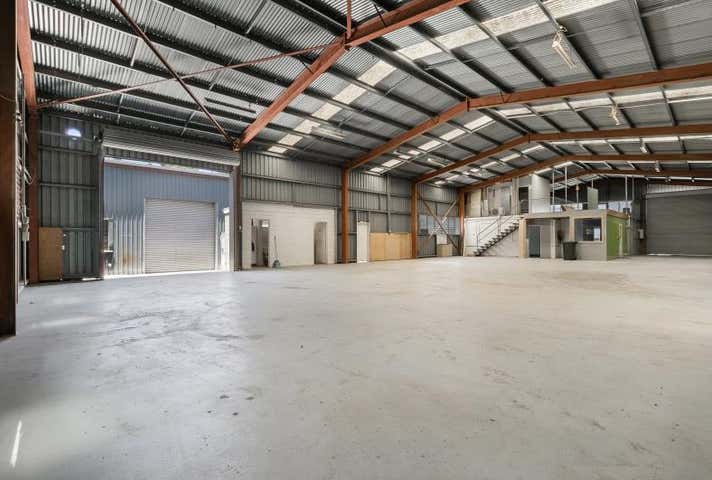 3 Staple Street Seventeen Mile Rocks QLD 4073 - Image 3