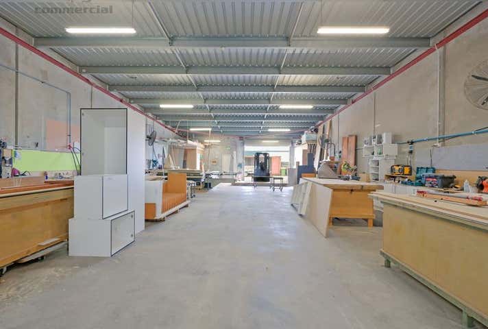 13 Helmshore Way Port Kennedy WA 6172 - Image 12