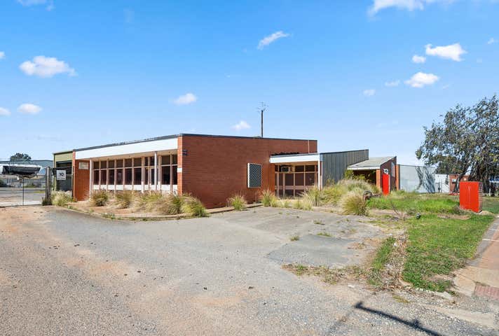 14 Peachey Road Edinburgh North SA 5113 - Image 3
