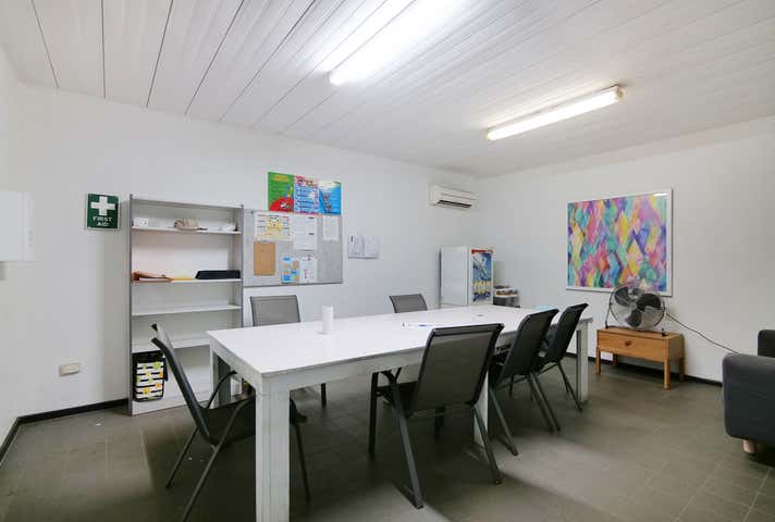 31 Office Road Kwinana Beach WA 6167 - Image 18