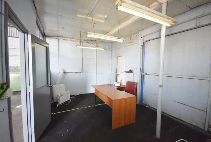 2/581 Hovell Street South Albury NSW 2640 - Image 9