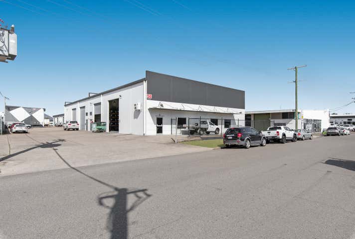 Pinnacle Complex, 58-62 Keane Street Currajong QLD 4812 - Image 8