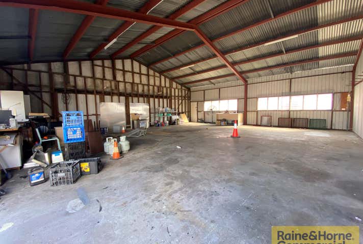 5 Sheehan Street Redcliffe QLD 4020 - Image 3