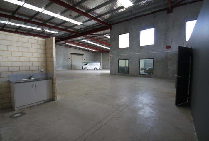 79 Furniss Rd Landsdale WA 6065 - Image 9