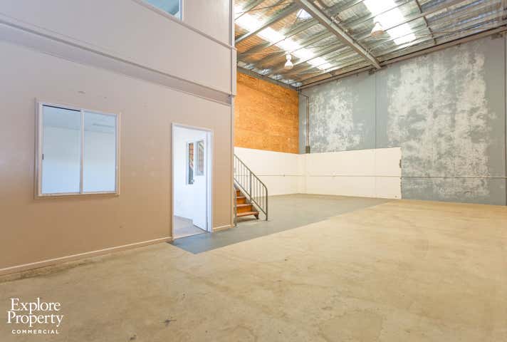 8/13 Carl Street Rural View QLD 4740 - Image 11