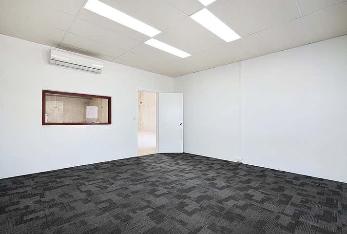 Unit 1, 13 Emplacement Crescent Hamilton Hill WA 6163 - Image 3