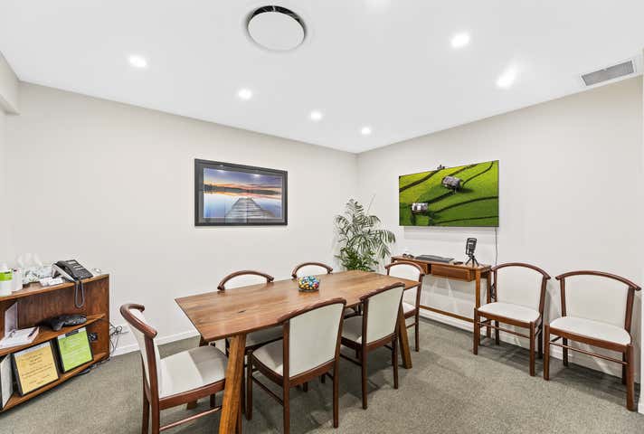 2/102 Taylor Street Newtown QLD 4350 - Image 3
