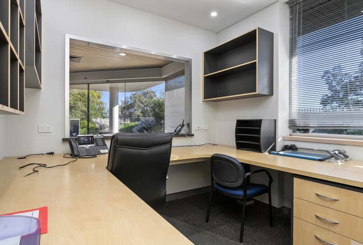 35 Peel Road O'Connor WA 6163 - Image 6