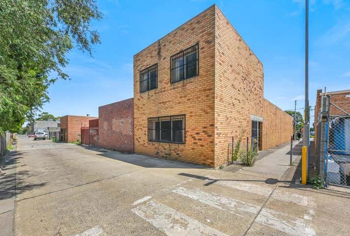 32 Spring Square Hallam VIC 3803 - Image 9