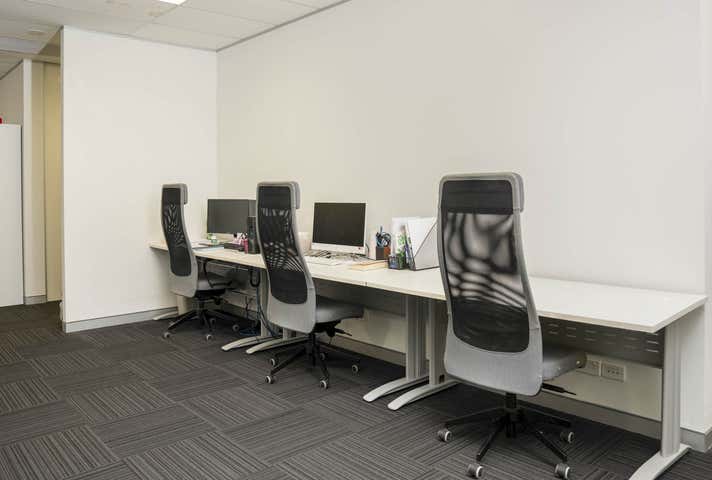 6/1 Merino Entrance Cockburn Central WA 6164 - Image 10