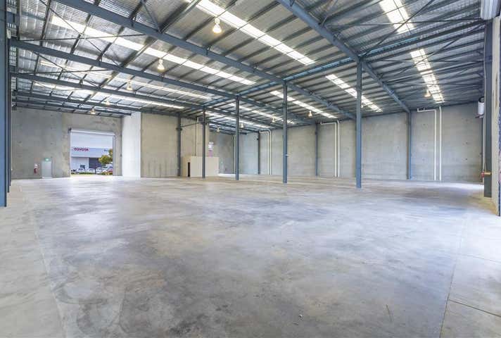 37 Horus Bend Bibra Lake WA 6163 - Image 5