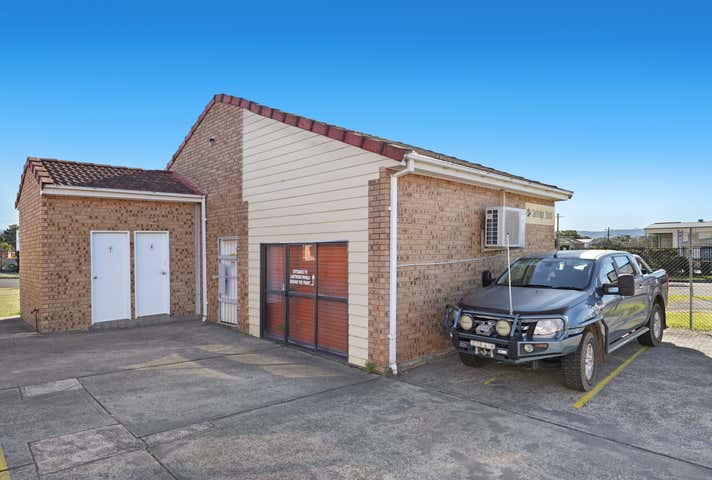 Unit 1, 17-19 Industrial Road Oak Flats NSW 2529 - Image 4