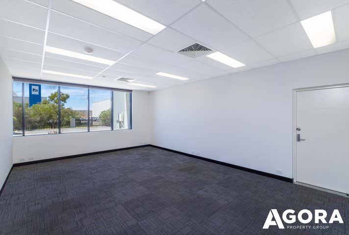 Unit 1 &2 / 53 Bushland Ridge Bibra Lake WA 6163 - Image 6