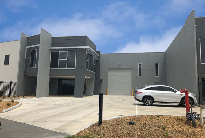 32 Graham Daff Boulevard Braeside VIC 3195 - Image 2