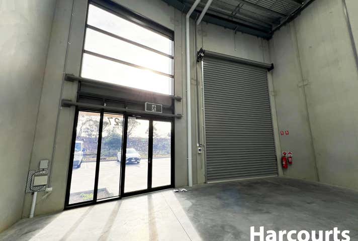 27 Zinc Circuit Cranbourne North VIC 3977 - Image 7